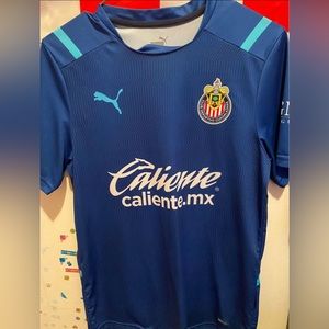 Playera de chivas talla small adulto . $60 cada uno o 100 por los dos